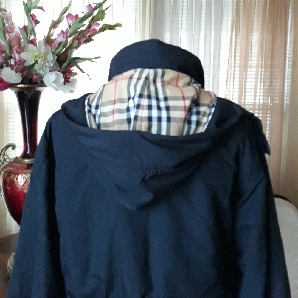 ❤sale Burberry's black hooded rain/winter jacket